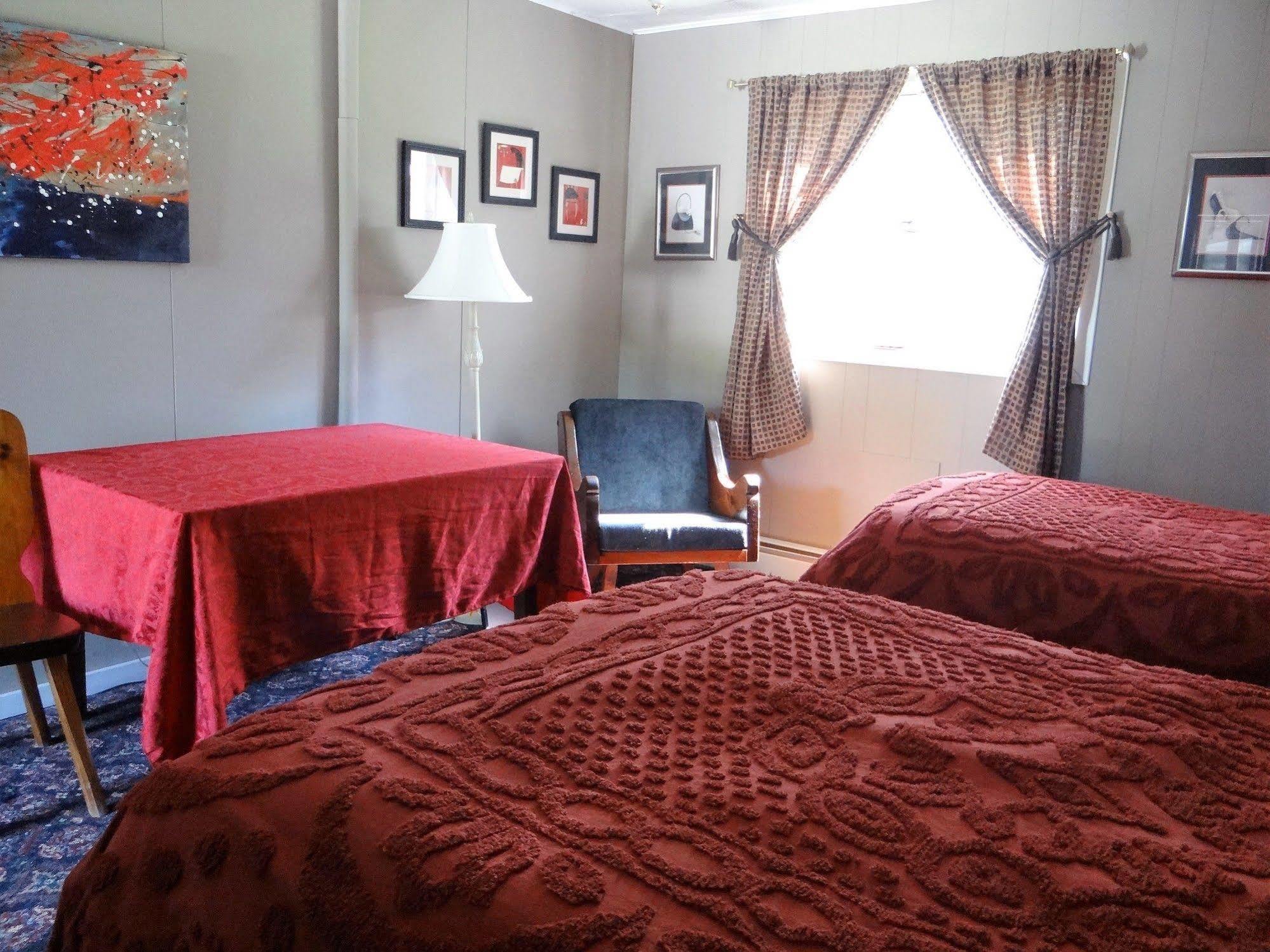 Blue Gentian Lodge At Magic Mountain Londonderry Ngoại thất bức ảnh