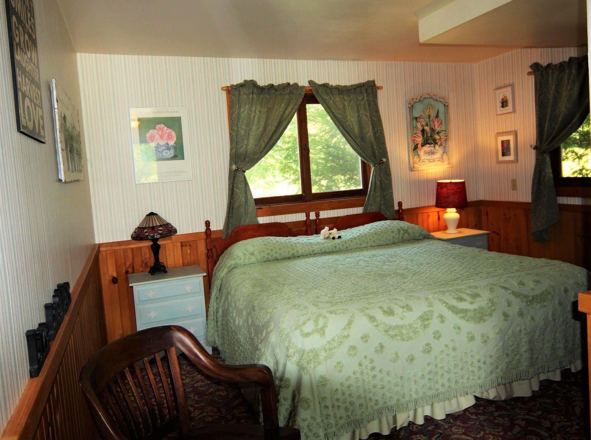 Blue Gentian Lodge At Magic Mountain Londonderry Ngoại thất bức ảnh