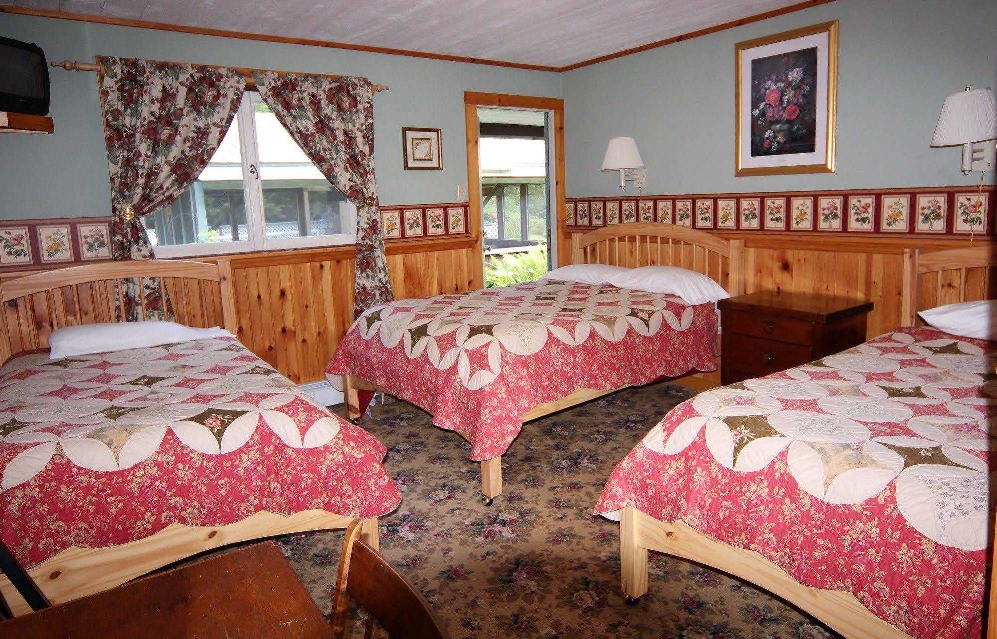 Blue Gentian Lodge At Magic Mountain Londonderry Ngoại thất bức ảnh